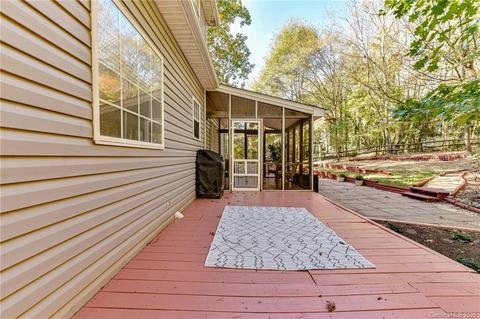 9104 Pitcairn Dr, Tega Cay, SC 29708 photo 32