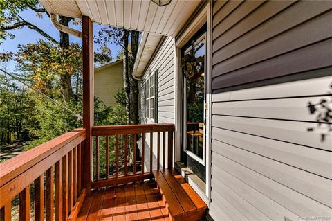 9104 Pitcairn Dr, Tega Cay, SC 29708 photo 3