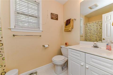 9104 Pitcairn Dr, Tega Cay, SC 29708 photo 23