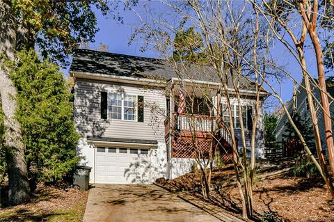 9104 Pitcairn Dr, Tega Cay, SC 29708 photo 1