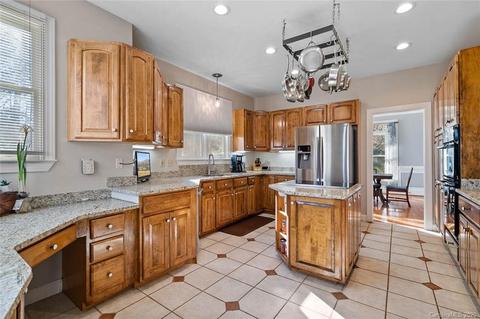 20019 Chapel Point Ln, Cornelius, NC 28031 photo 14