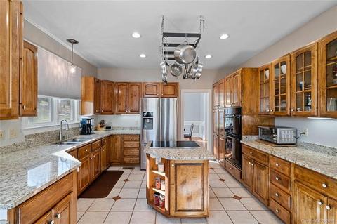 20019 Chapel Point Ln, Cornelius, NC 28031 photo 13