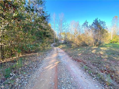 937 Chief Thomas Rd, Harmony, NC 28634 photo 4