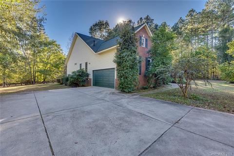 3577 Greystone Dr, Lancaster, SC 29720 photo 3