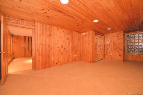 597 Savannah Dr, Sylva, NC 28779 photo 8