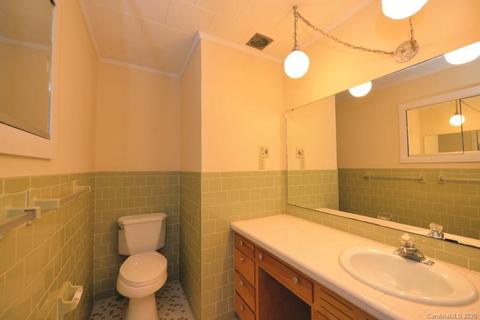 597 Savannah Dr, Sylva, NC 28779 photo 4