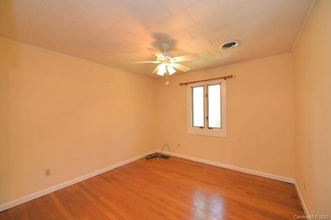 597 Savannah Dr, Sylva, NC 28779 photo 14