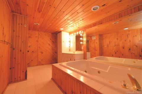597 Savannah Dr, Sylva, NC 28779 photo 6