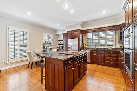 326 41st Avenue Pl NW, Hickory, NC 28601 photo 10