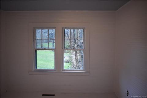 1065 Upper White Oak Rd, Marshall, NC 28753 photo 16