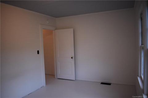 1065 Upper White Oak Rd, Marshall, NC 28753 photo 18