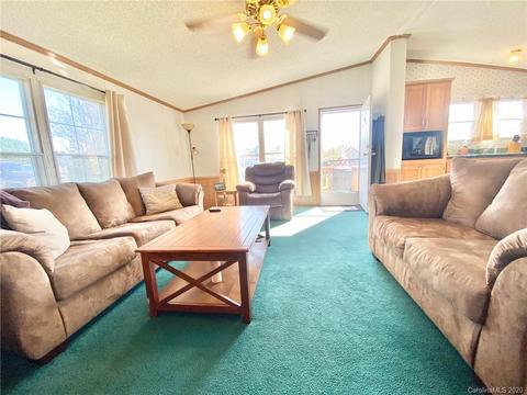 45 Falcon Ln, Hiddenite, NC 28636 photo 9