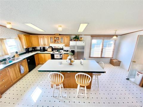 45 Falcon Ln, Hiddenite, NC 28636 photo 5