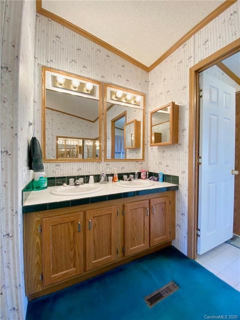 45 Falcon Ln, Hiddenite, NC 28636 photo 17