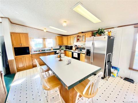 45 Falcon Ln, Hiddenite, NC 28636 photo 6