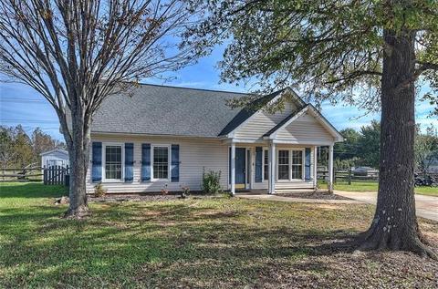 2112 Dawn Rdg, Monroe, NC 28110 photo 1
