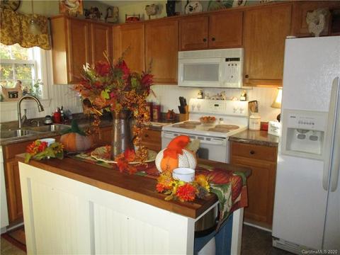 3003 Setters Ln, Lancaster, SC 29720 photo 7