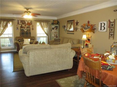 3003 Setters Ln, Lancaster, SC 29720 photo 3