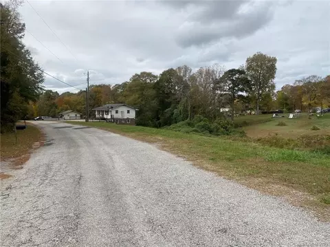 660 Taylor Dr, Lancaster, SC 29720 photo 1