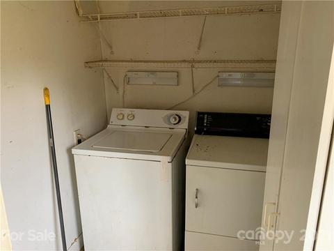 209 School St, Marion, NC 28752 photo 10
