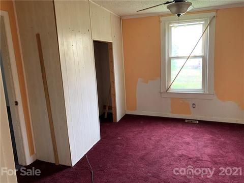 209 School St, Marion, NC 28752 photo 7