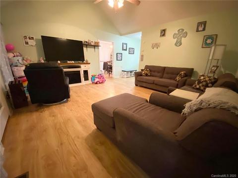 271 Flat Branch Trl, Mill Spring, NC 28756 photo 9