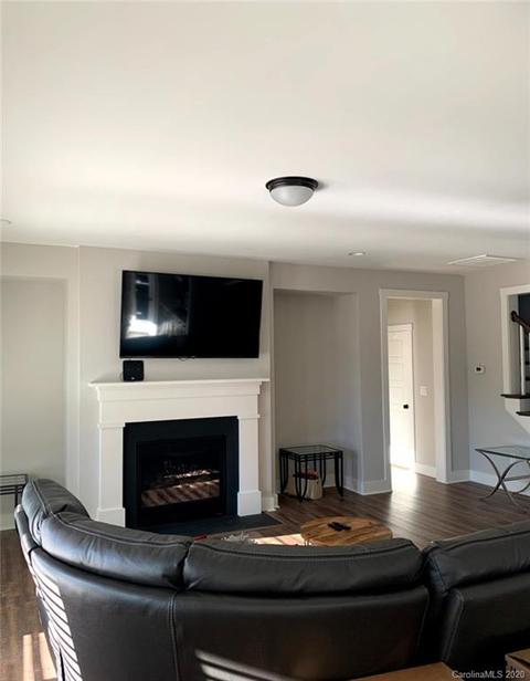 511 Red Wolf Ln, Clover, SC 29710 photo 6