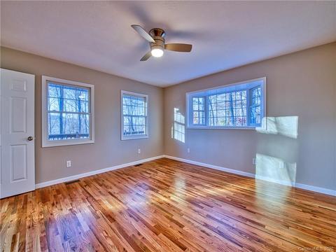 948 Redfield Dr, Clyde, NC 28721 photo 12