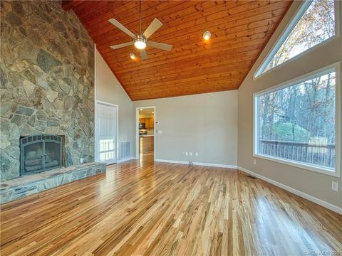 948 Redfield Dr, Clyde, NC 28721 photo 11