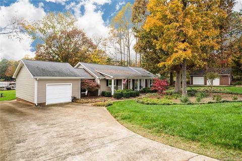 8292 Normandy Rd, Denver, NC 28037 photo 2