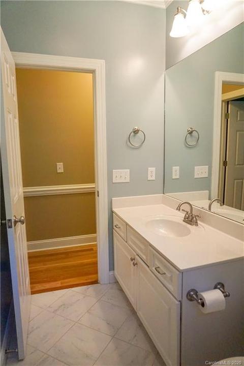 4014 Pinecrest Dr NE, Hickory, NC 28601 photo 28