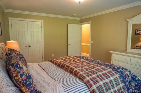 4014 Pinecrest Dr NE, Hickory, NC 28601 photo 34