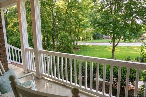 4014 Pinecrest Dr NE, Hickory, NC 28601 photo 5
