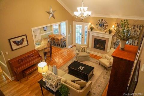 4014 Pinecrest Dr NE, Hickory, NC 28601 photo 12