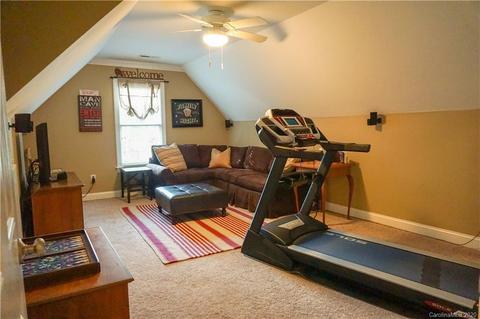 4014 Pinecrest Dr NE, Hickory, NC 28601 photo 36