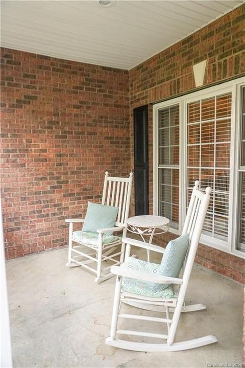4014 Pinecrest Dr NE, Hickory, NC 28601 photo 4