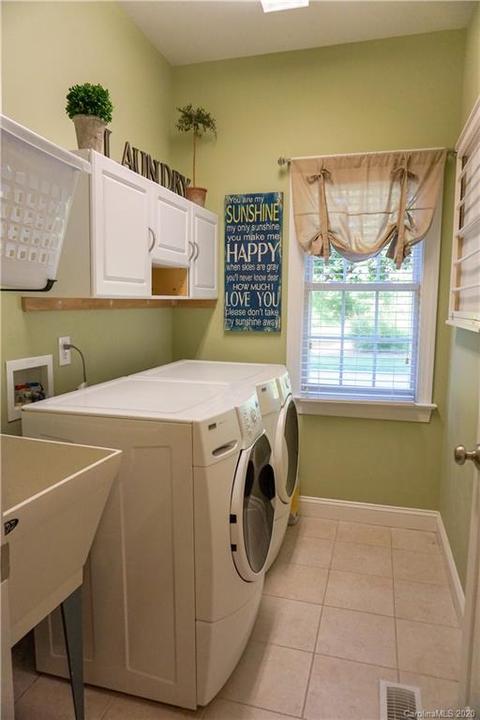 4014 Pinecrest Dr NE, Hickory, NC 28601 photo 24