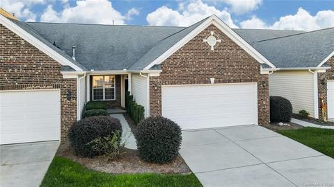 336 Garnet Ct, Fort Mill, SC 29708 photo 1