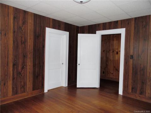 60 Pulliam St, Marion, NC 28752 photo 10