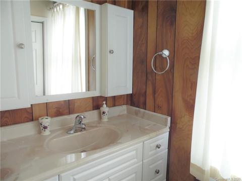 60 Pulliam St, Marion, NC 28752 photo 13