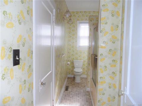 60 Pulliam St, Marion, NC 28752 photo 11