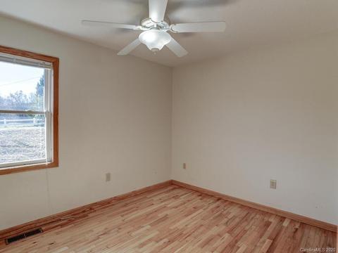 32 Alpine Way, Clyde, NC 28721 photo 33