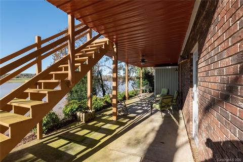 6646 Harbor Ln, Conover, NC 28613 photo 8