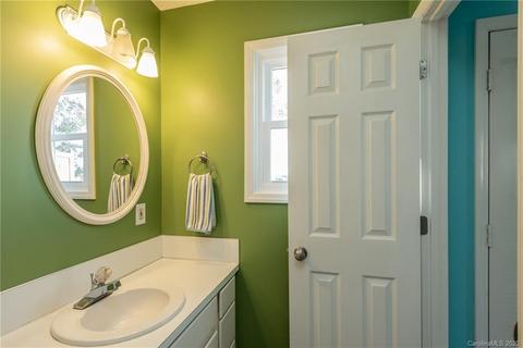 6646 Harbor Ln, Conover, NC 28613 photo 35