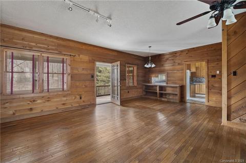 153 Miller Dr, Tryon, NC 28782 photo 9