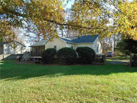 1230 Landsdowne Dr, Conover, NC 28613 photo 5