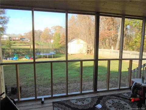 1230 Landsdowne Dr, Conover, NC 28613 photo 13