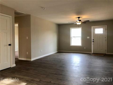 45 Restful Ln, Hickory, NC 28601 photo 4