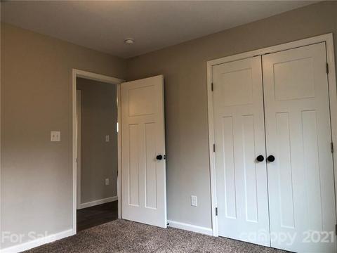 45 Restful Ln, Hickory, NC 28601 photo 9