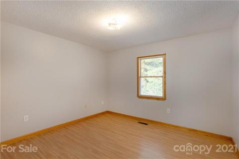 65 Web Pl, Mills River, NC 28759 photo 14